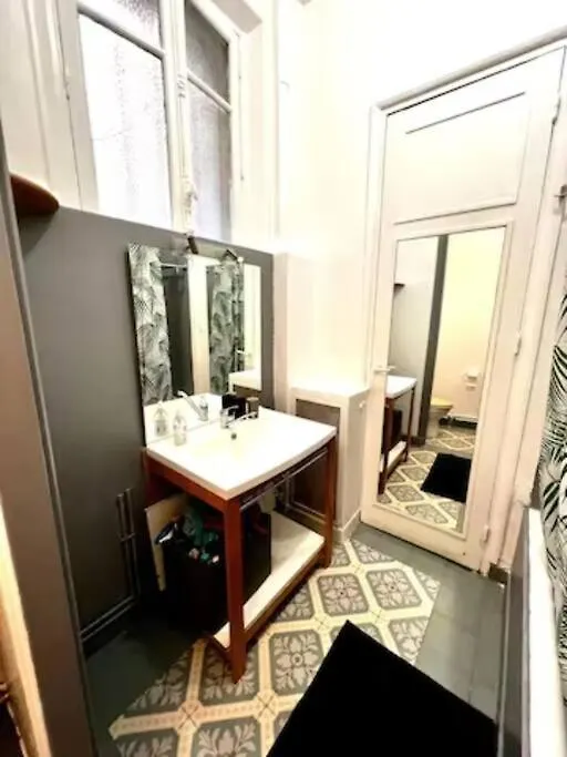Champs-elysees - Arc De Triomphe - 4 People Apartment
